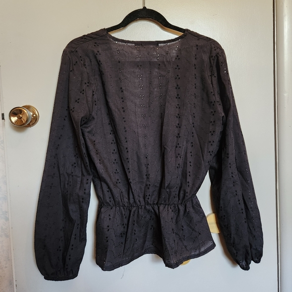 Boohoo Black Faux Wrap Eyelit Hole Low Cut Blouse - Picture 3 of 3